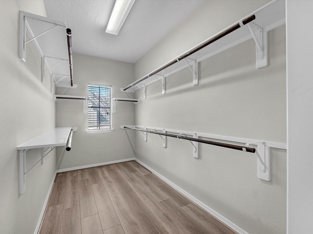 11643 Royal Oaks View - Photo 16