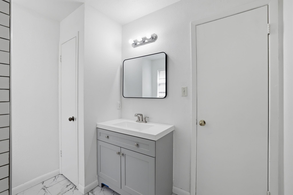 5111 Crystal Bay Drive - Photo 6
