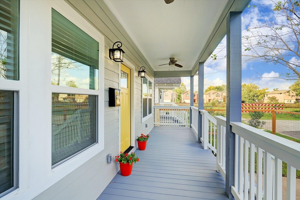 3515 Delhi Street - Photo 3