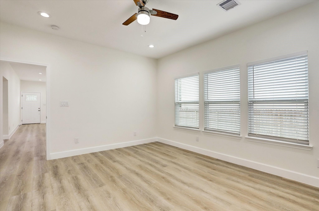 3515 Delhi Street - Photo 17