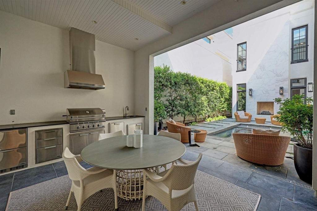 2521 Westgate Drive - Photo 11
