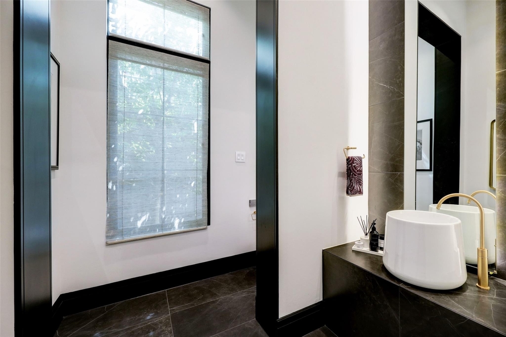 2521 Westgate Drive - Photo 33