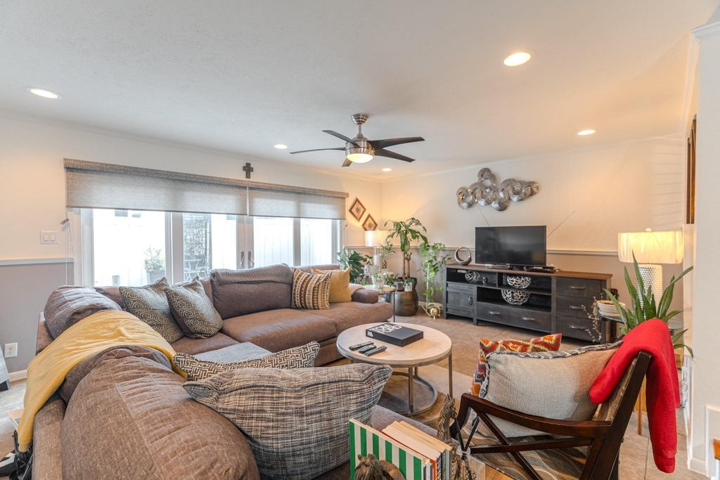 6339 Del Monte Drive Sw - Photo 4