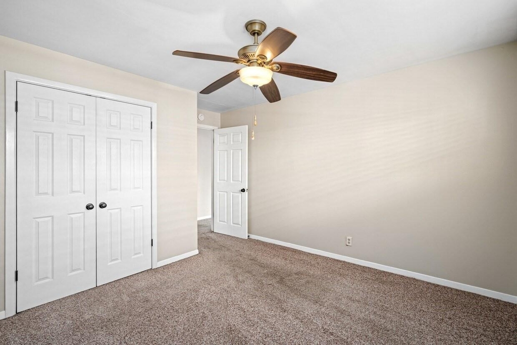 401 E Main Street - Photo 11