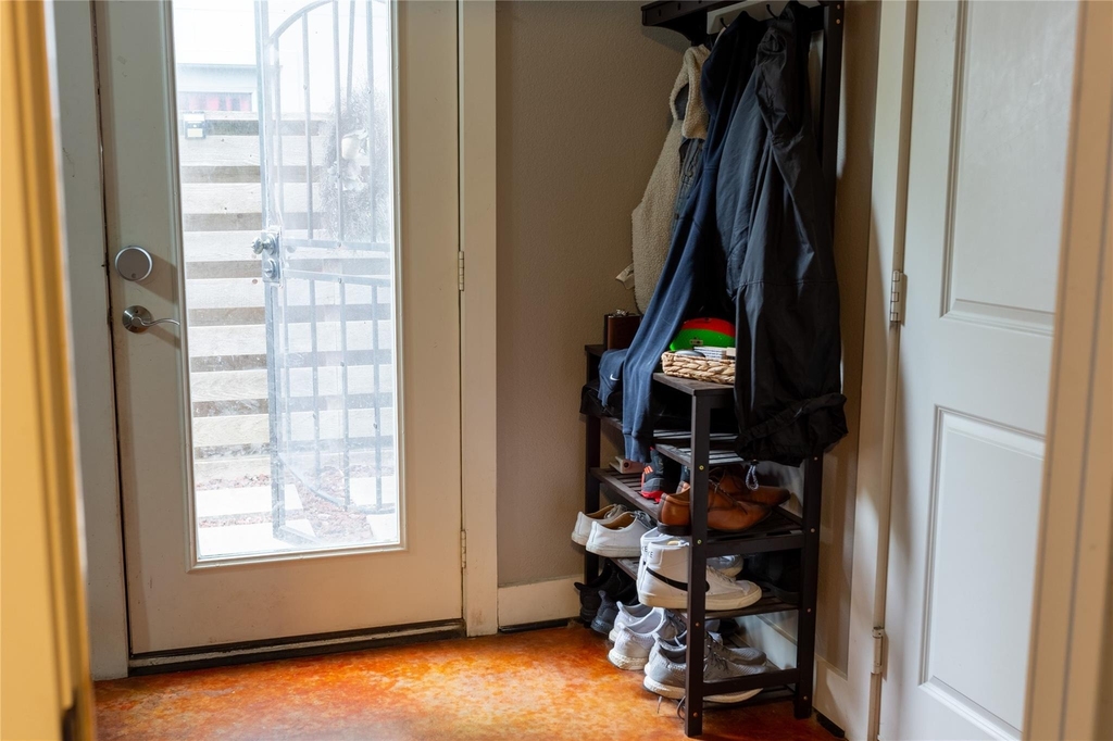 2903 Blodgett Street - Photo 4