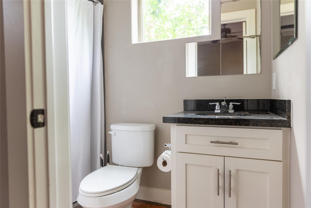 2903 Blodgett Street - Photo 7