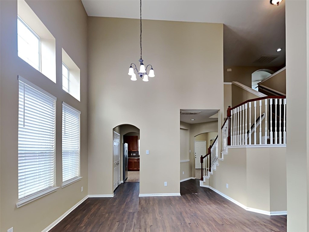 1927 Makenna Lane - Photo 5