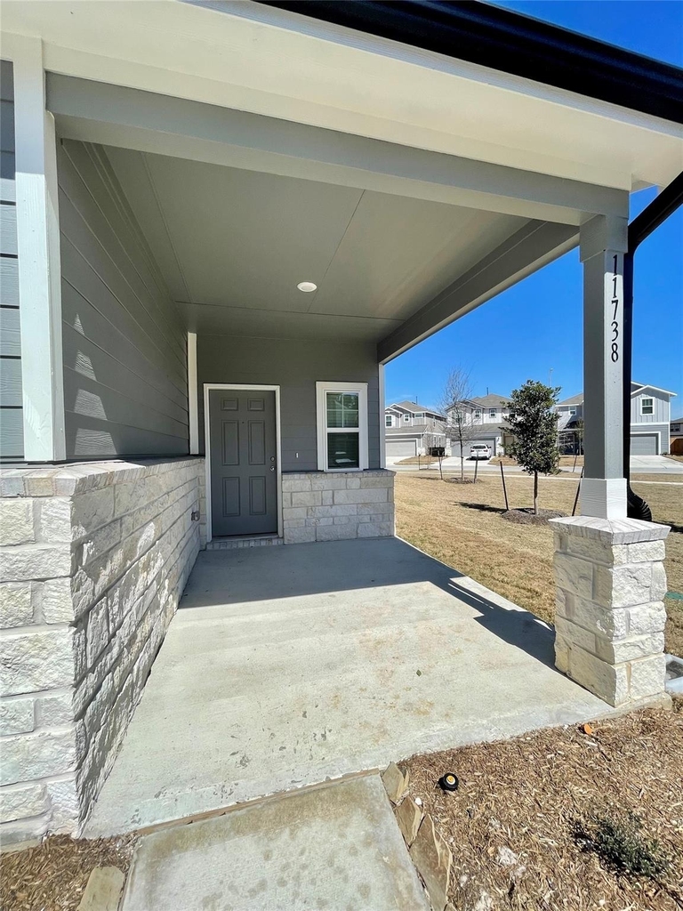 11738 Armadale Dr - Photo 2
