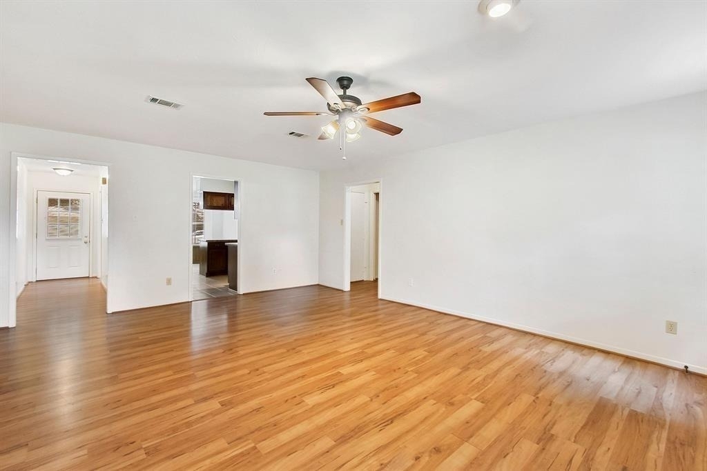 2106 Wickburn Drive - Photo 14