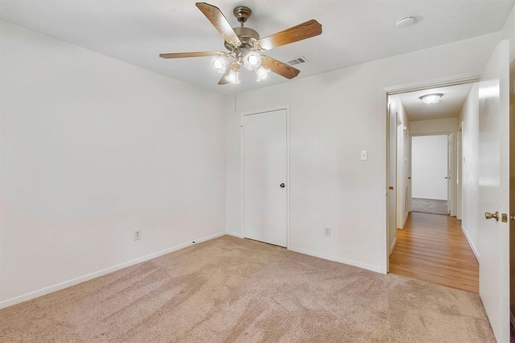 2106 Wickburn Drive - Photo 12