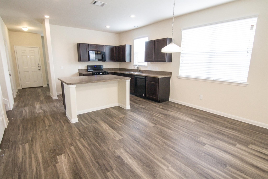 29614 Clover Shore Drive - Photo 3