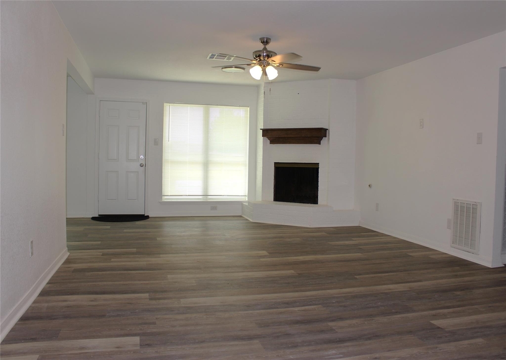 1802 Sleepy Creek Way - Photo 1