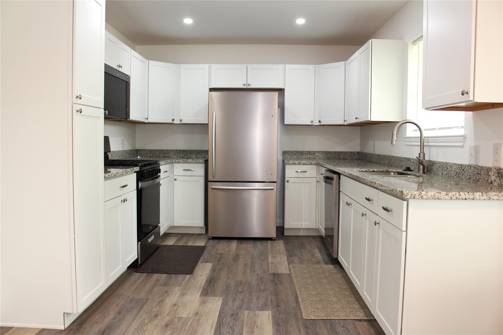 1802 Sleepy Creek Way - Photo 4