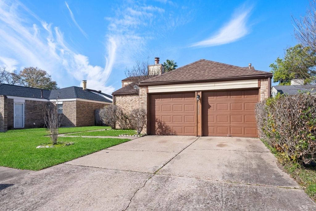 4330 Willow Beach Drive - Photo 2
