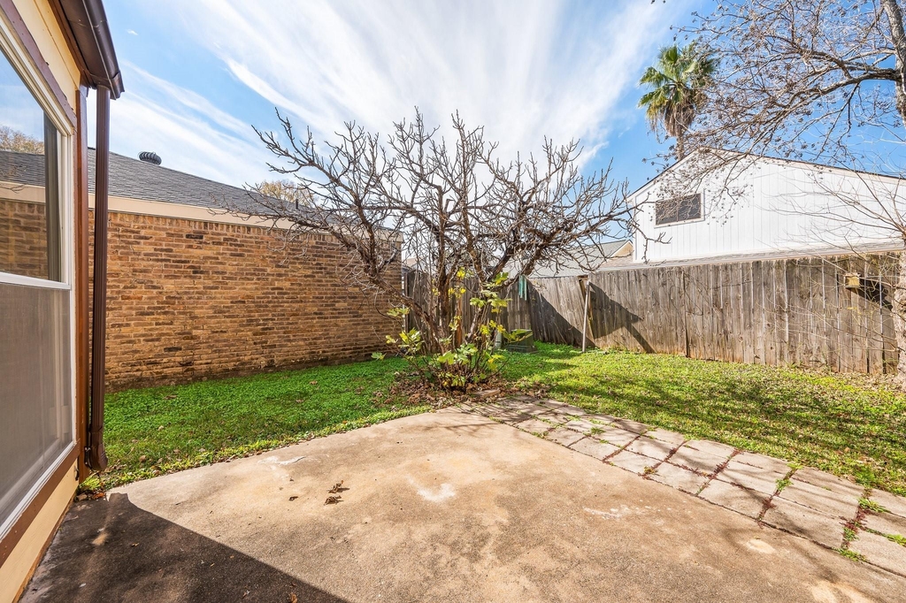 4330 Willow Beach Drive - Photo 32