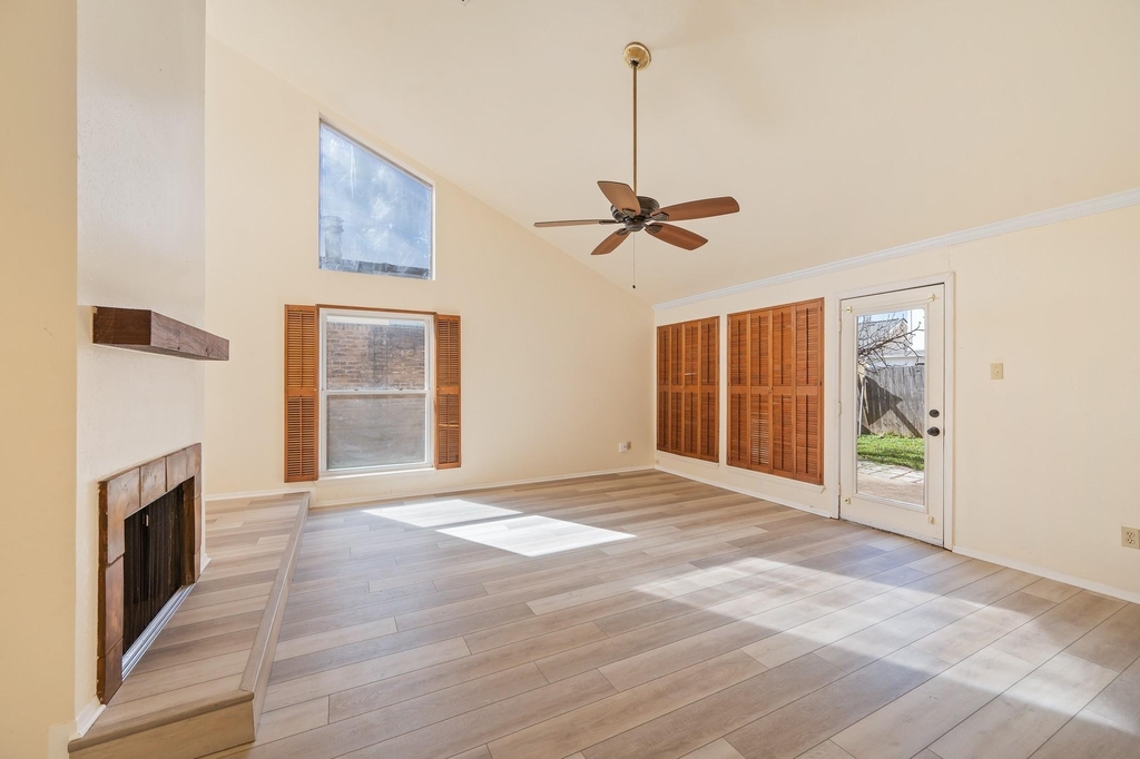 4330 Willow Beach Drive - Photo 9