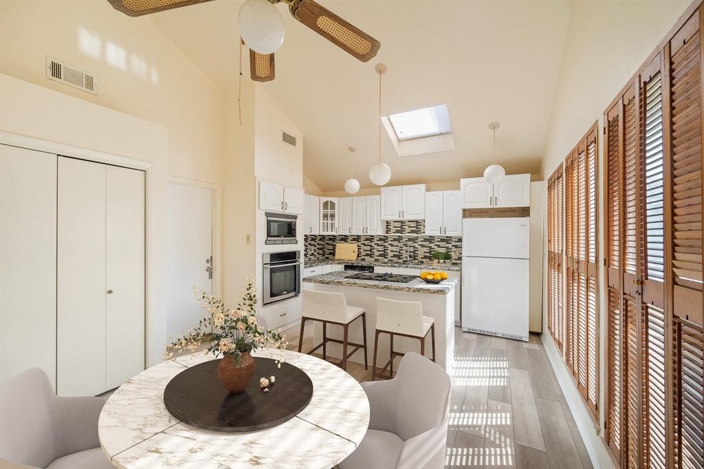 4330 Willow Beach Drive - Photo 3