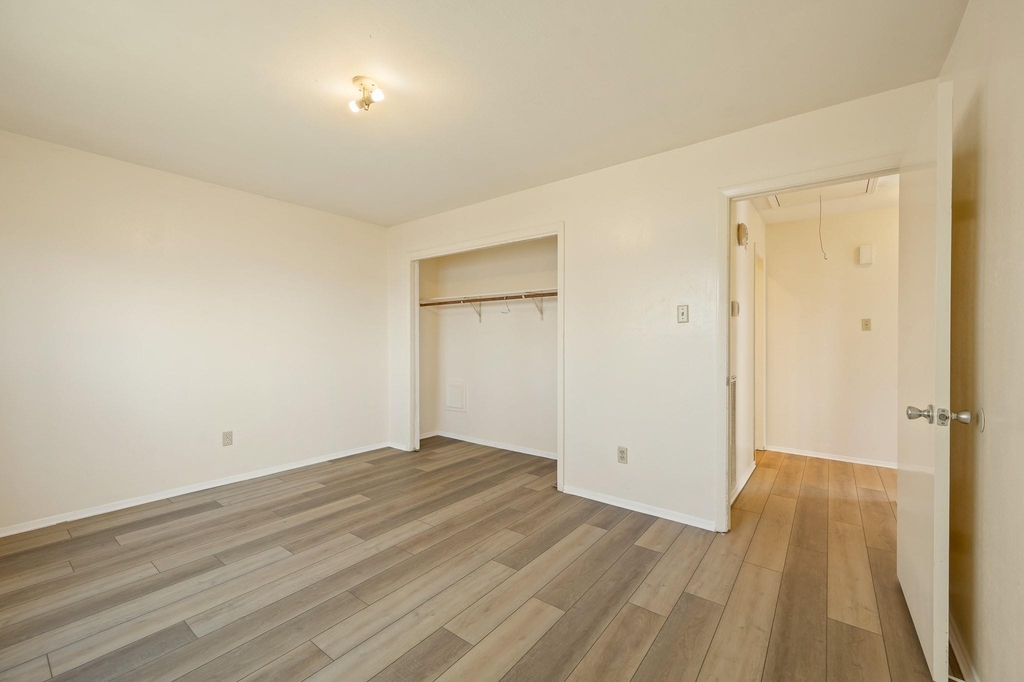 4330 Willow Beach Drive - Photo 31