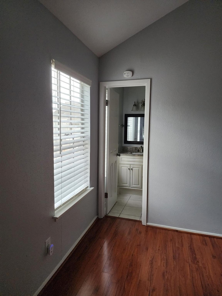 11710 Southlake Drive - Photo 7