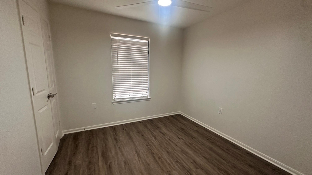 2702 Vienna Place - Photo 12