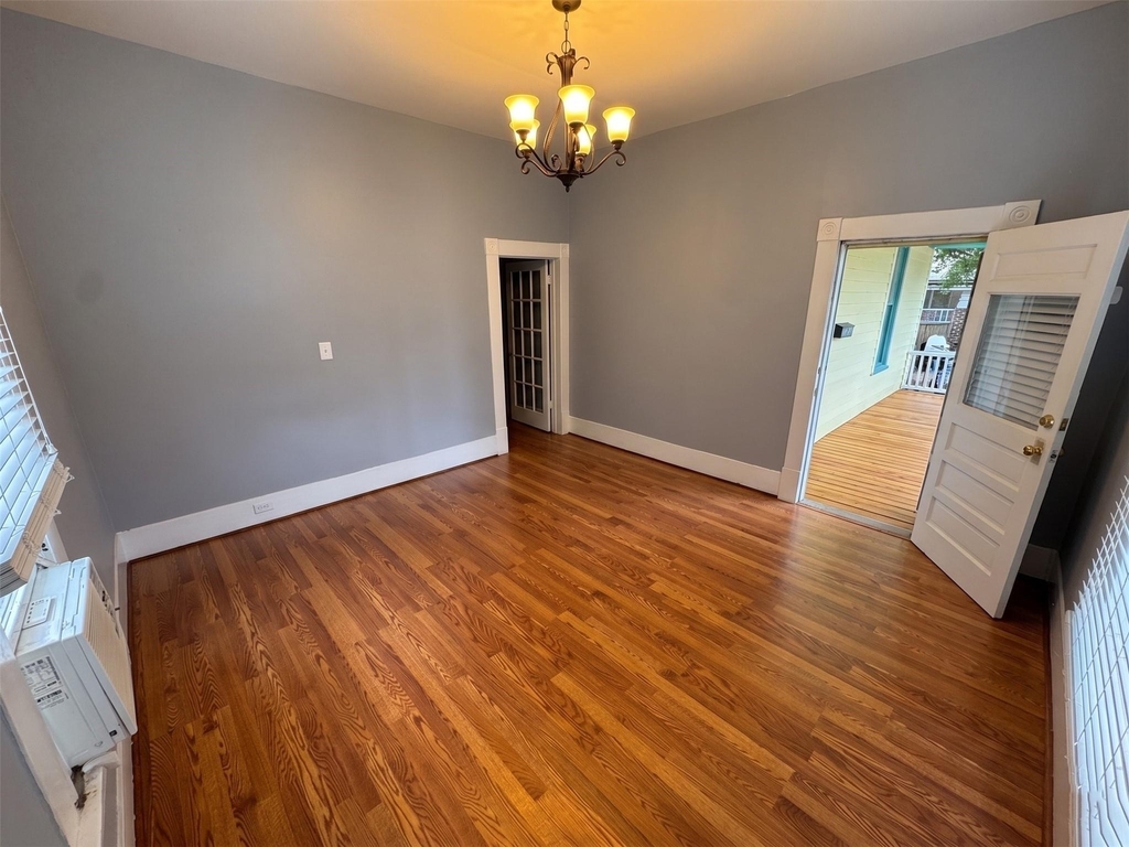 2119 Hardy Street - Photo 2