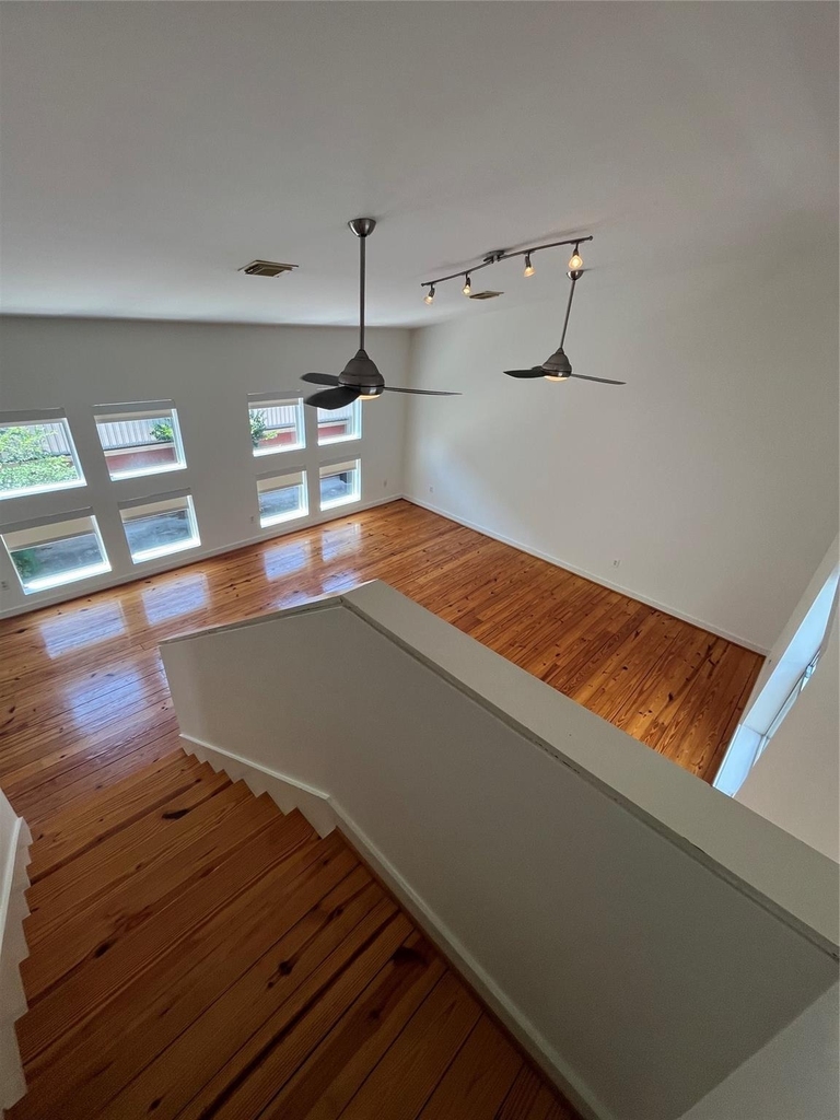 1315 Buckner Street - Photo 4