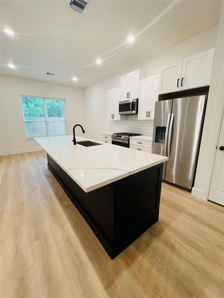 5312 Denmark Street - Photo 2