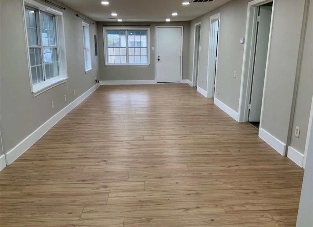 2415 Perry Street - Photo 2
