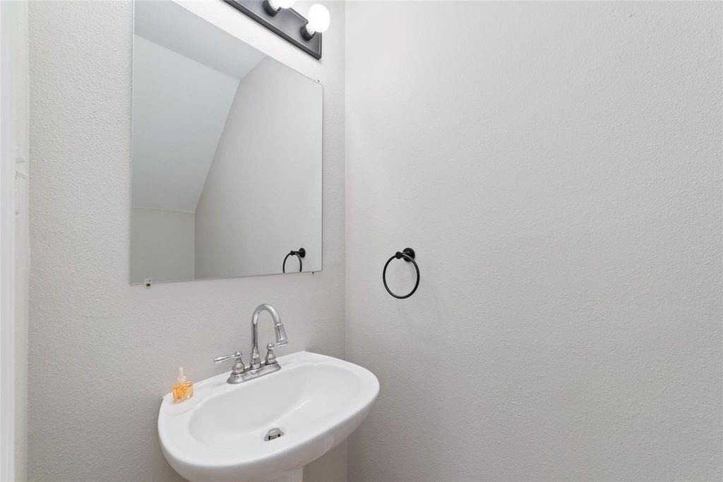 4007 Starbridge Pointe Lane - Photo 11