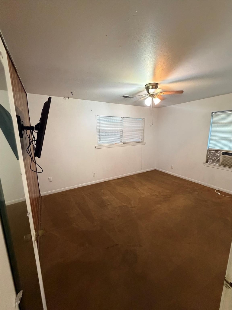 8602 Glenlea Street - Photo 5