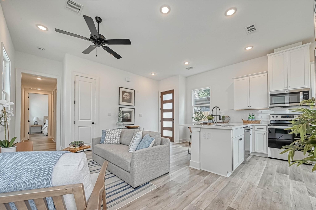 9316 Arledge Street - Photo 2