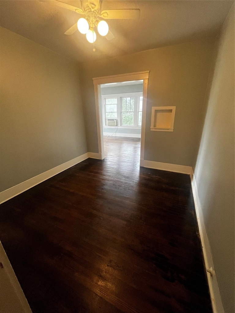 1711 W Main Street - Photo 4