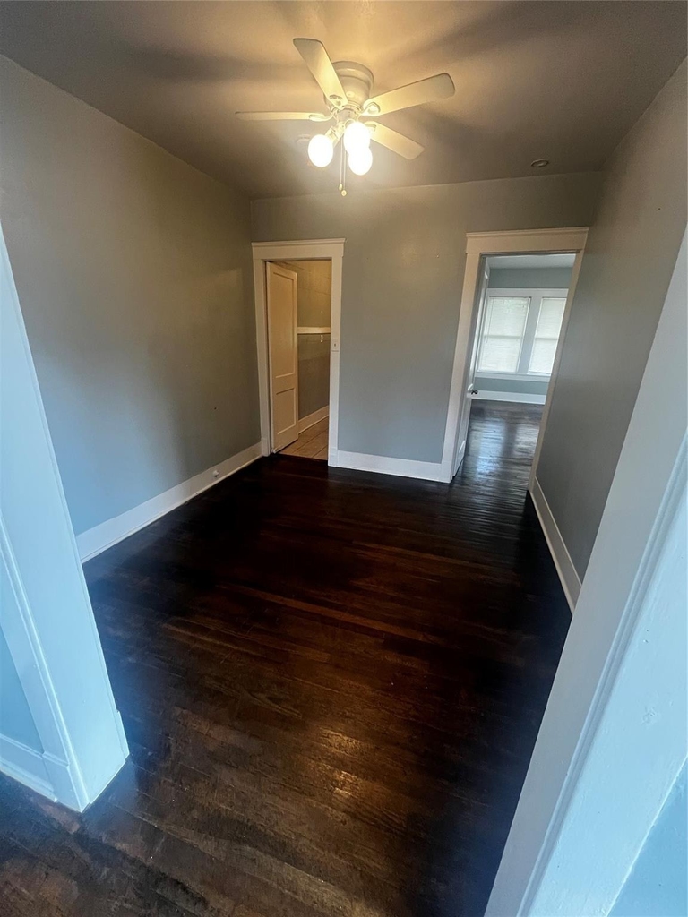 1711 W Main Street - Photo 5