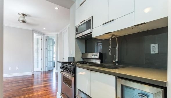 Lexington Avenue - Photo 2