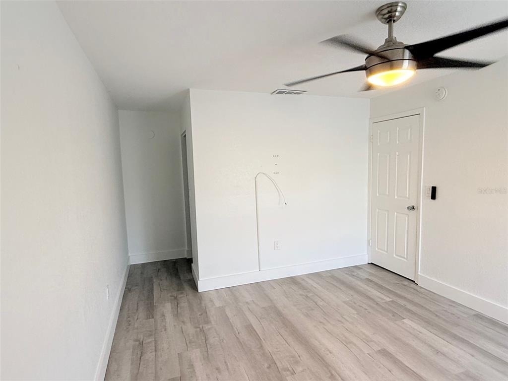 11409 8th Street N - Photo 12