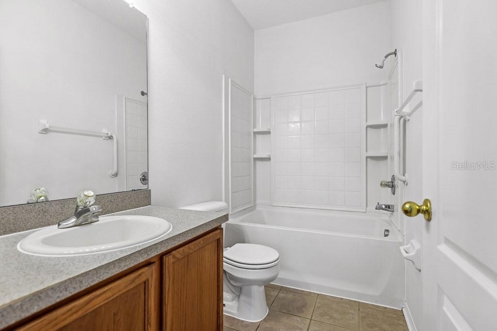 15807 Fishhawk Falls Drive - Photo 11