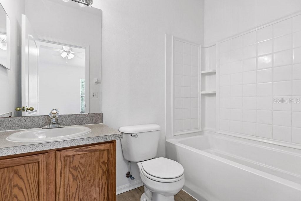15807 Fishhawk Falls Drive - Photo 14