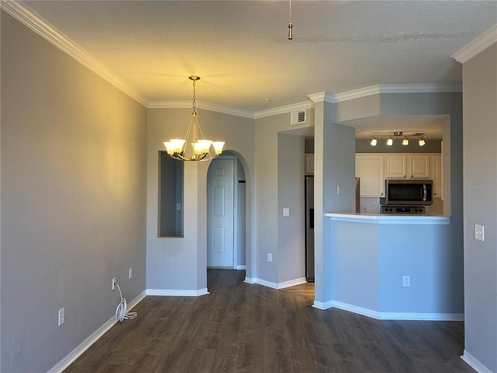 501 Knights Run Avenue - Photo 2