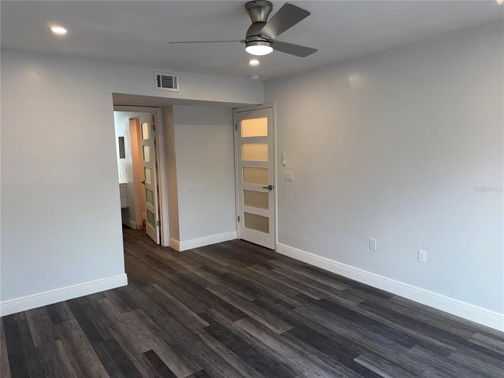 9481 Highland Oak Drive - Photo 6