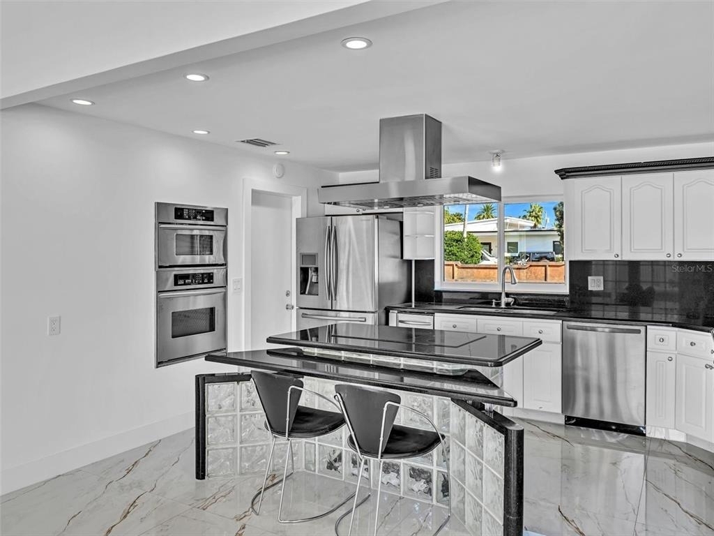 12904 Banyan Road - Photo 26