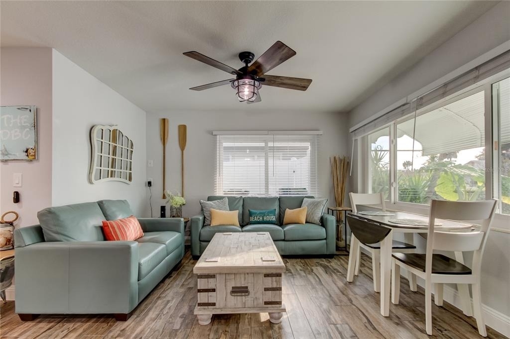 1907 2nd Street - Photo 2