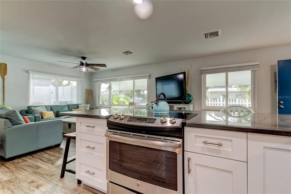 1907 2nd Street - Photo 17
