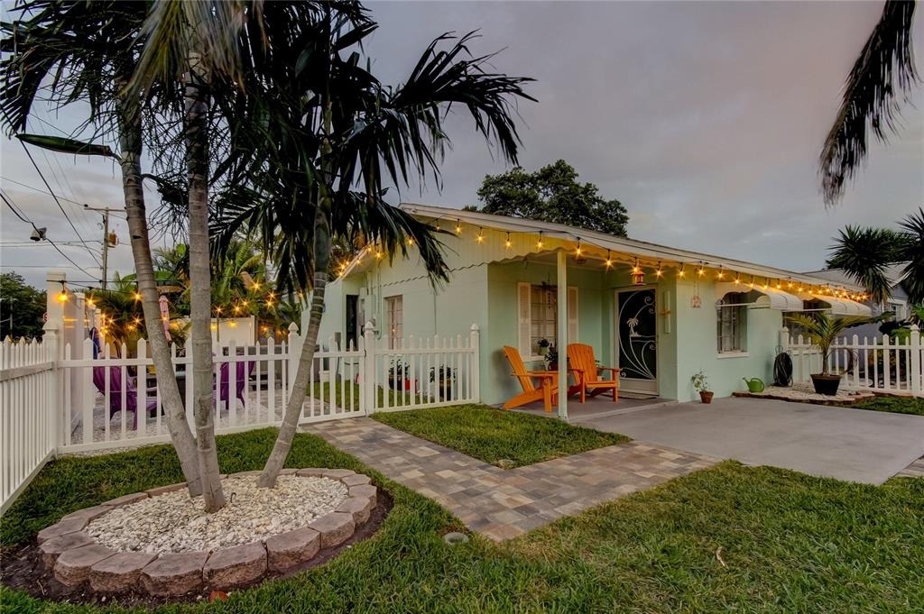 1907 2nd Street - Photo 0
