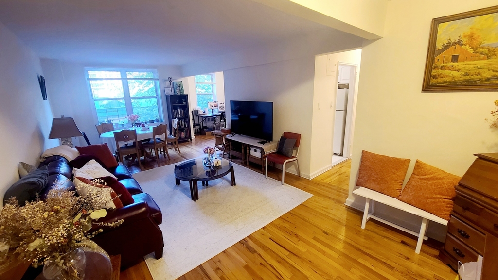66-15 Thornton Place - Photo 4