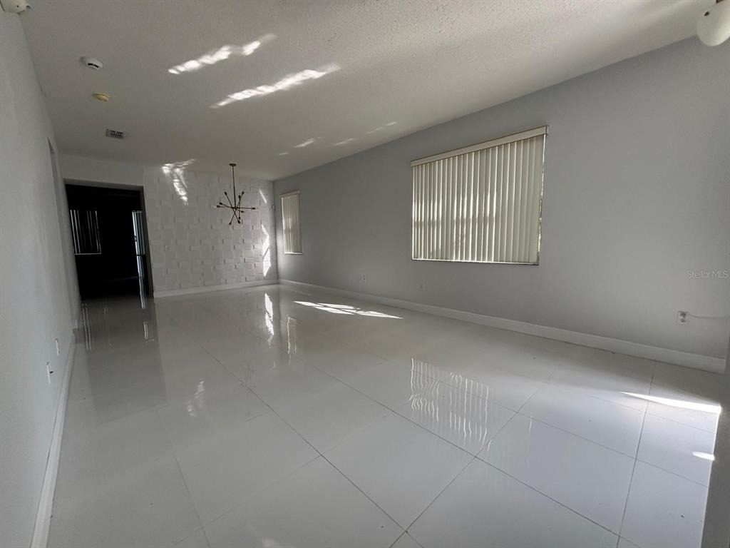 1112 Pine Ridge Drive - Photo 5