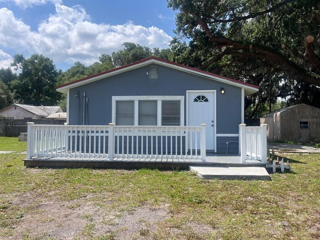 1400 Dakota Avenue - Photo 0