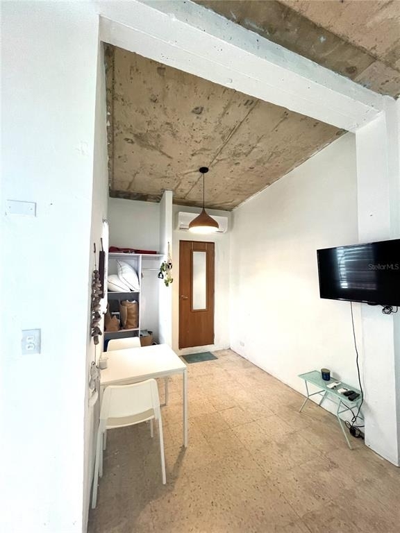205 Las Flores Street - Photo 8