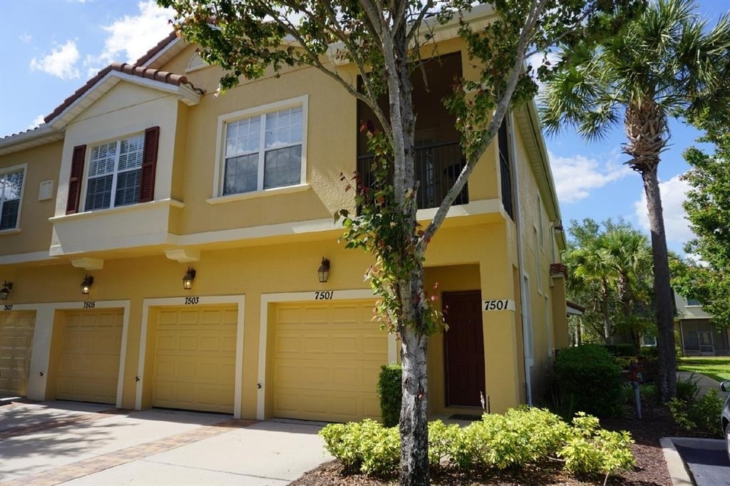 7501 Bliss Way - Photo 0