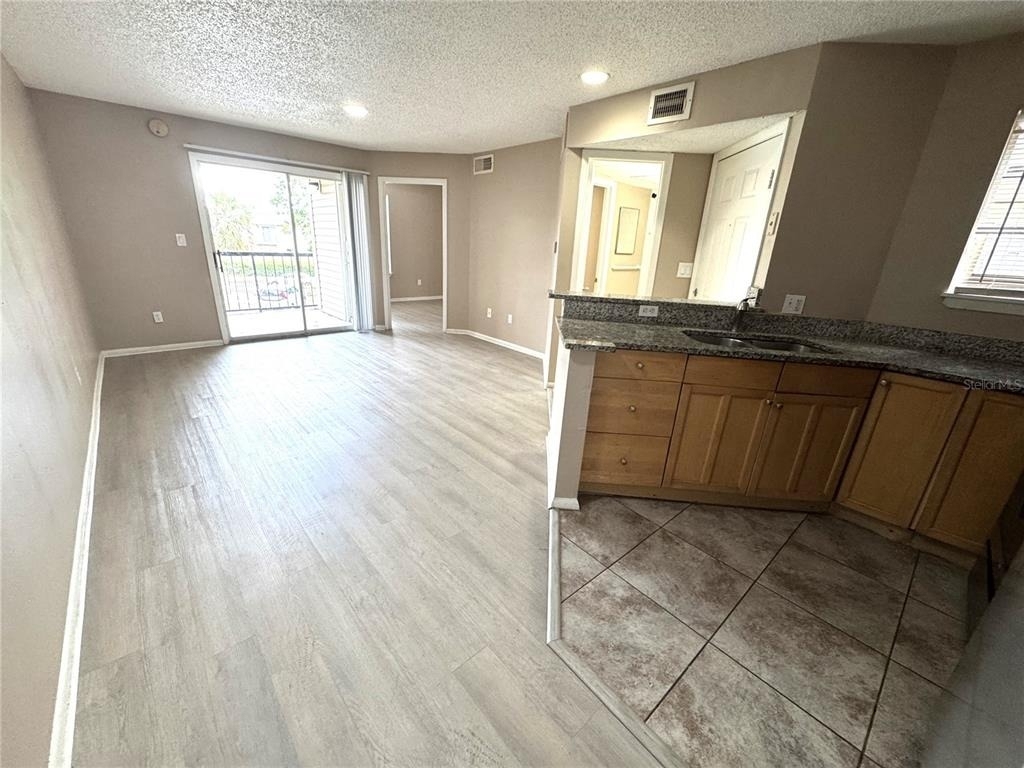 1916 Lake Atriums Circle - Photo 6