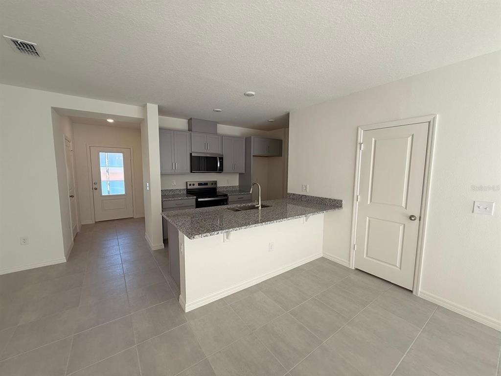 16607 Luminary Loop - Photo 2